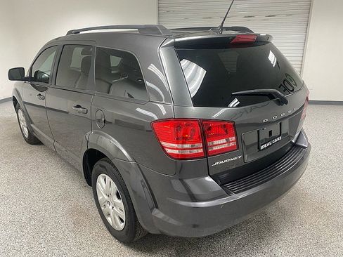 Used 2018 Dodge Journey SE image 7