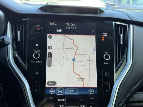 Used 2022 Subaru Outback Limited image 15