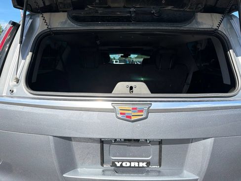 Used 2019 Cadillac Escalade ESV Luxury AWD/4WD image 9