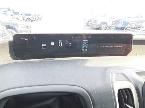 Used 2025 Ford Expedition Active image 41