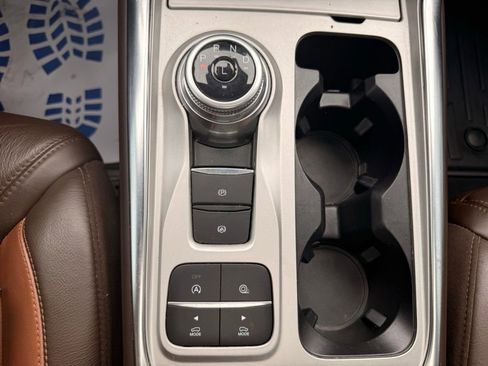 Used 2023 Ford Explorer King Ranch w/ Technology Package RWD image 21