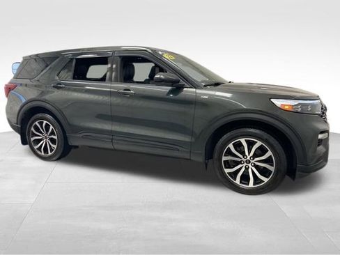 Used 2022 Ford Explorer ST-Line image 9