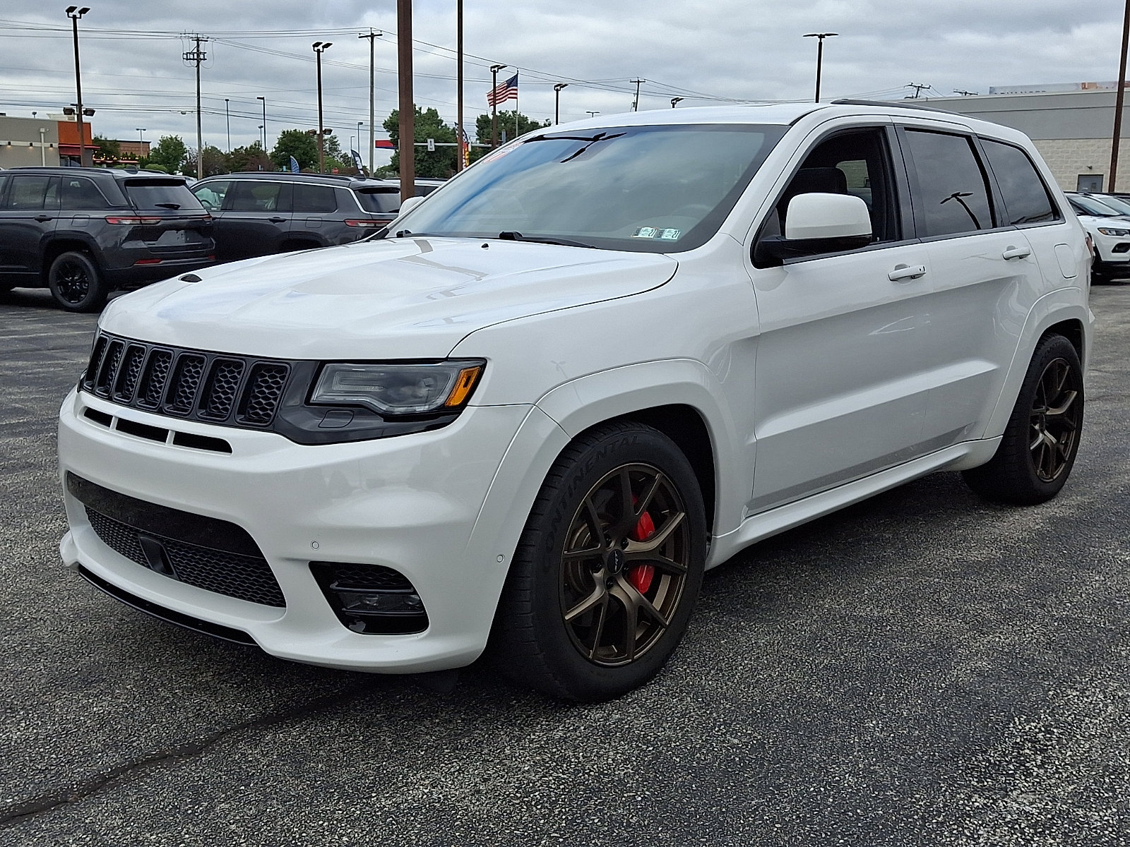 Used 2017 Jeep Grand Cherokee SRT w/ Trailer Tow Group IV AWD/4WD image 4