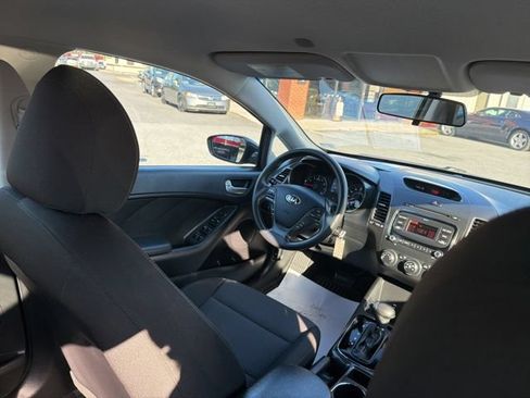 Used 2018 Kia Forte LX FWD image 31