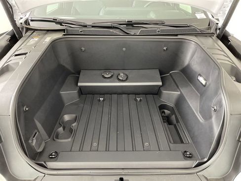 New 2025 Chevrolet Silverado EV LT image 32