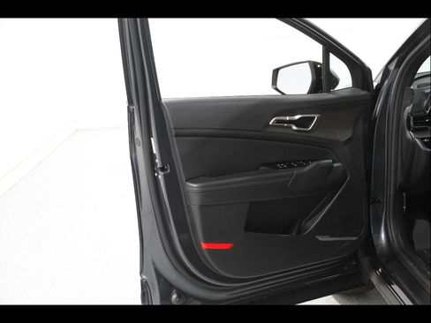 Used 2024 Kia Sportage X-Line AWD/4WD image 4