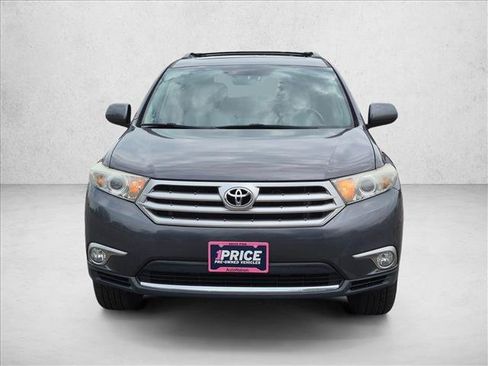 Used 2012 Toyota Highlander SE w/ Tow Pkg AWD/4WD image 2