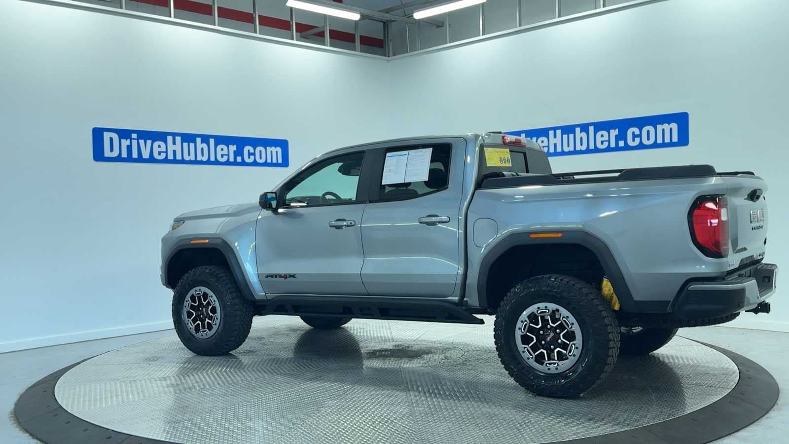 Used 2023 GMC Canyon AT4X w/ Edition 1 AWD/4WD image 6