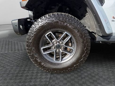 Used 2024 Jeep Gladiator Mojave image 14