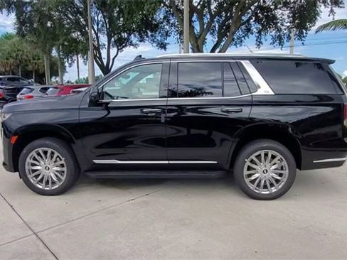 Certified 2021 Cadillac Escalade Premium Luxury image 8