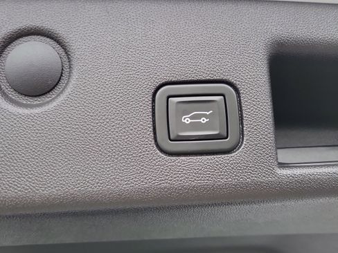 Used 2022 Chevrolet Equinox LT image 9