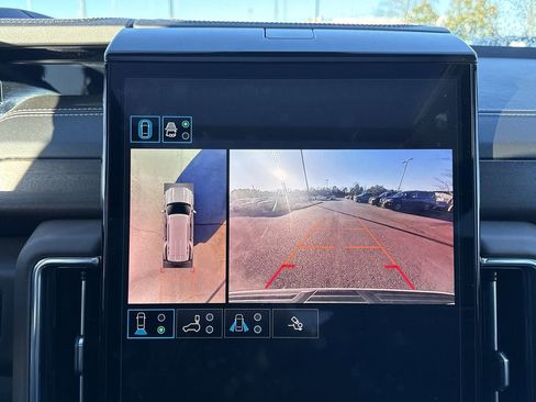 Used 2025 GMC Yukon Denali Ultimate image 29