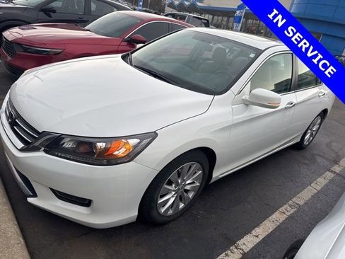 Used 2015 Honda Accord EX image 3