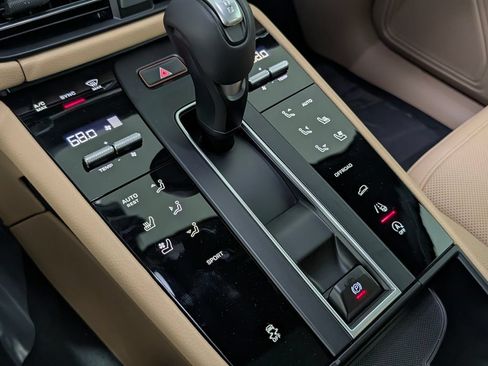 New 2026 Porsche Macan AWD/4WD image 34