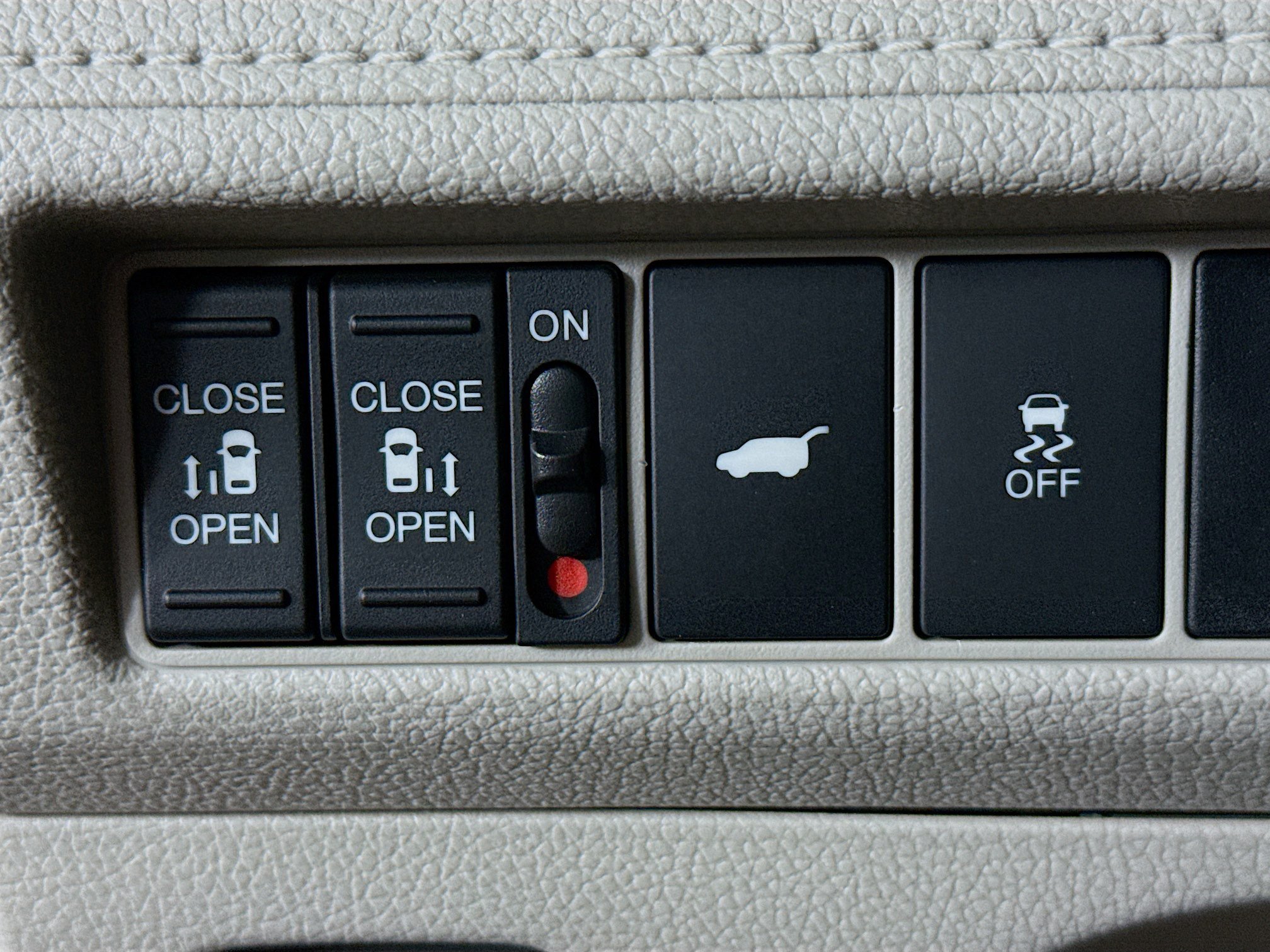 New 2026 Honda Odyssey EX-L image 9