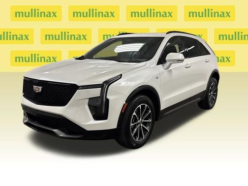 Used 2024 Cadillac XT4 Sport w/ Cold Weather Package FWD image 8