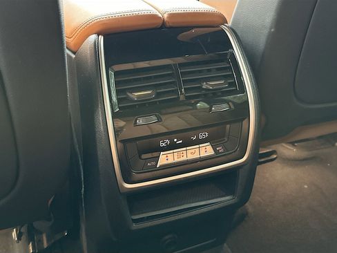 Used 2023 BMW X5 xDrive40i w/ Parking Assistance Package image 27