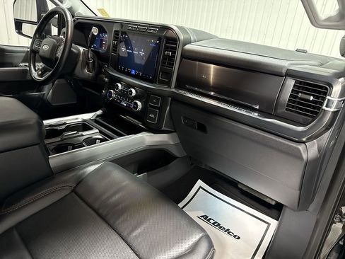 Used 2024 Ford F250 Lariat image 30