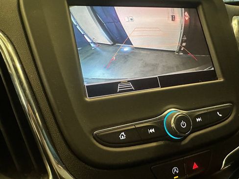 Used 2024 Chevrolet Equinox LT AWD/4WD image 14