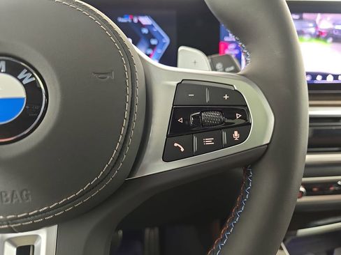 New 2026 BMW X7 M60i image 19