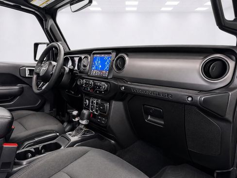 Used 2023 Jeep Wrangler Unlimited w/ Sun & Screen Package AWD/4WD image 22