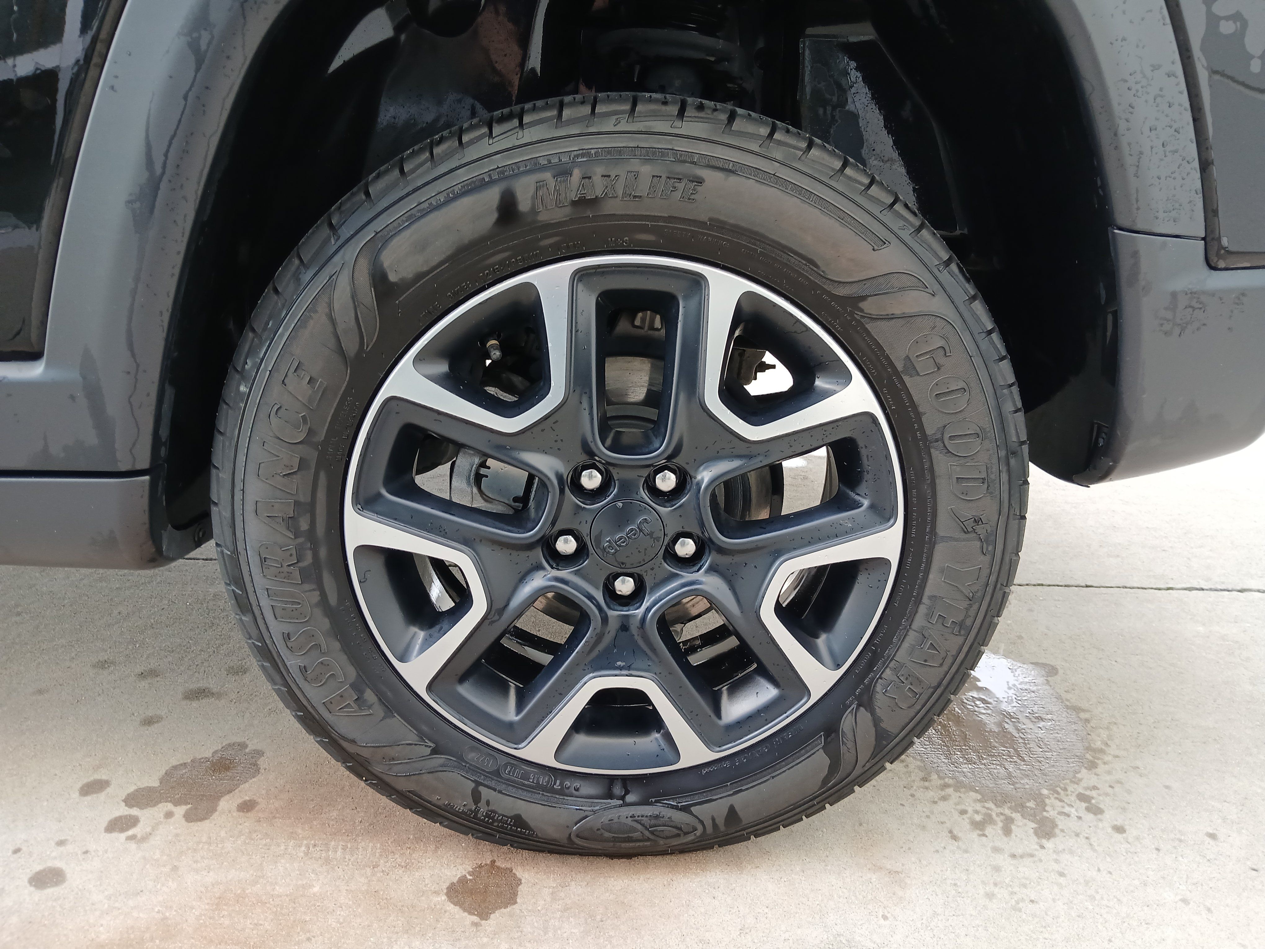Used 2019 Jeep Compass Trailhawk AWD/4WD image 16