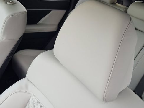 Used 2025 Hyundai Santa Fe SEL image 14