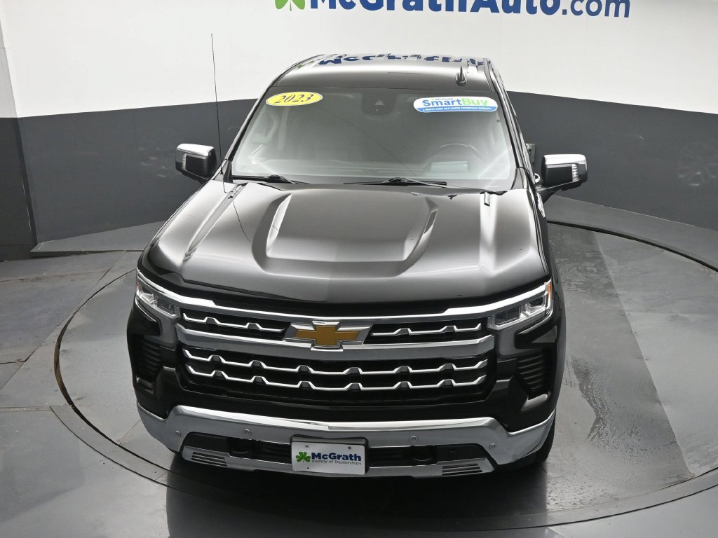 Used 2023 Chevrolet Silverado 1500 LTZ w/ Technology Package AWD/4WD image 25