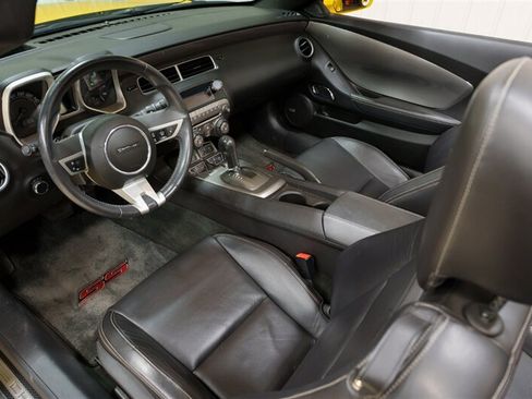 Used 2011 Chevrolet Camaro SS w/ RS Package RWD image 9