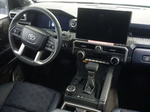 New 2026 Toyota 4Runner 4WD image 32