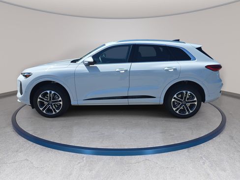 New 2026 Audi Q5 Premium AWD/4WD image 5