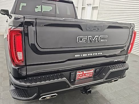 Used 2022 GMC Sierra 1500 AT4 w/ AT4 Premium Package image 7