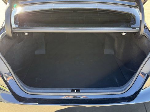 Used 2023 Toyota Camry SE image 29