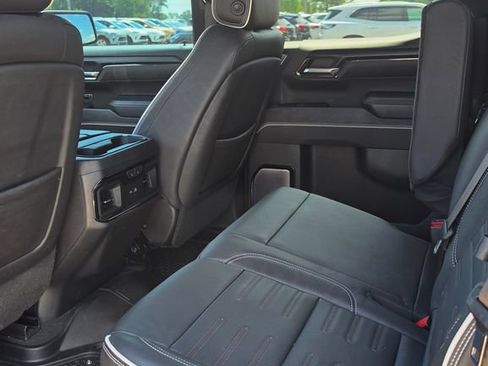 Used 2023 GMC Sierra 1500 AT4X AWD/4WD image 8