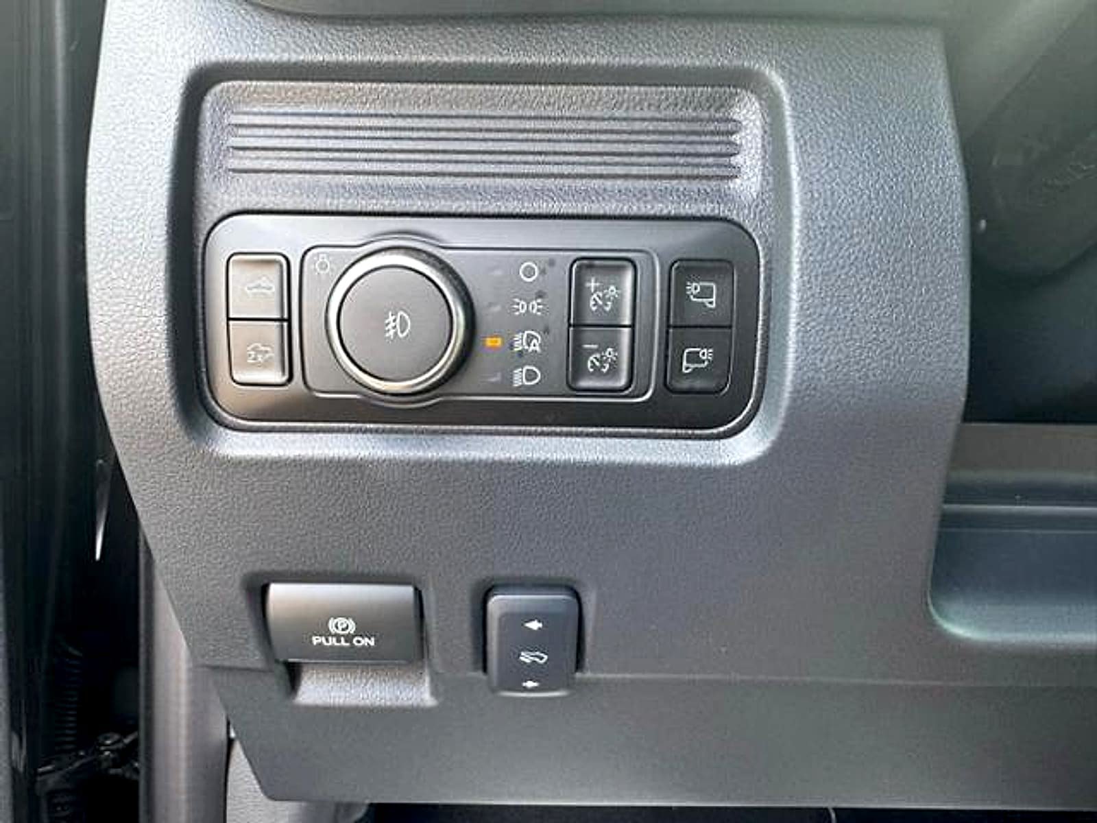 New 2025 Ford F350 Lariat w/ Lariat Ultimate Package AWD/4WD image 27