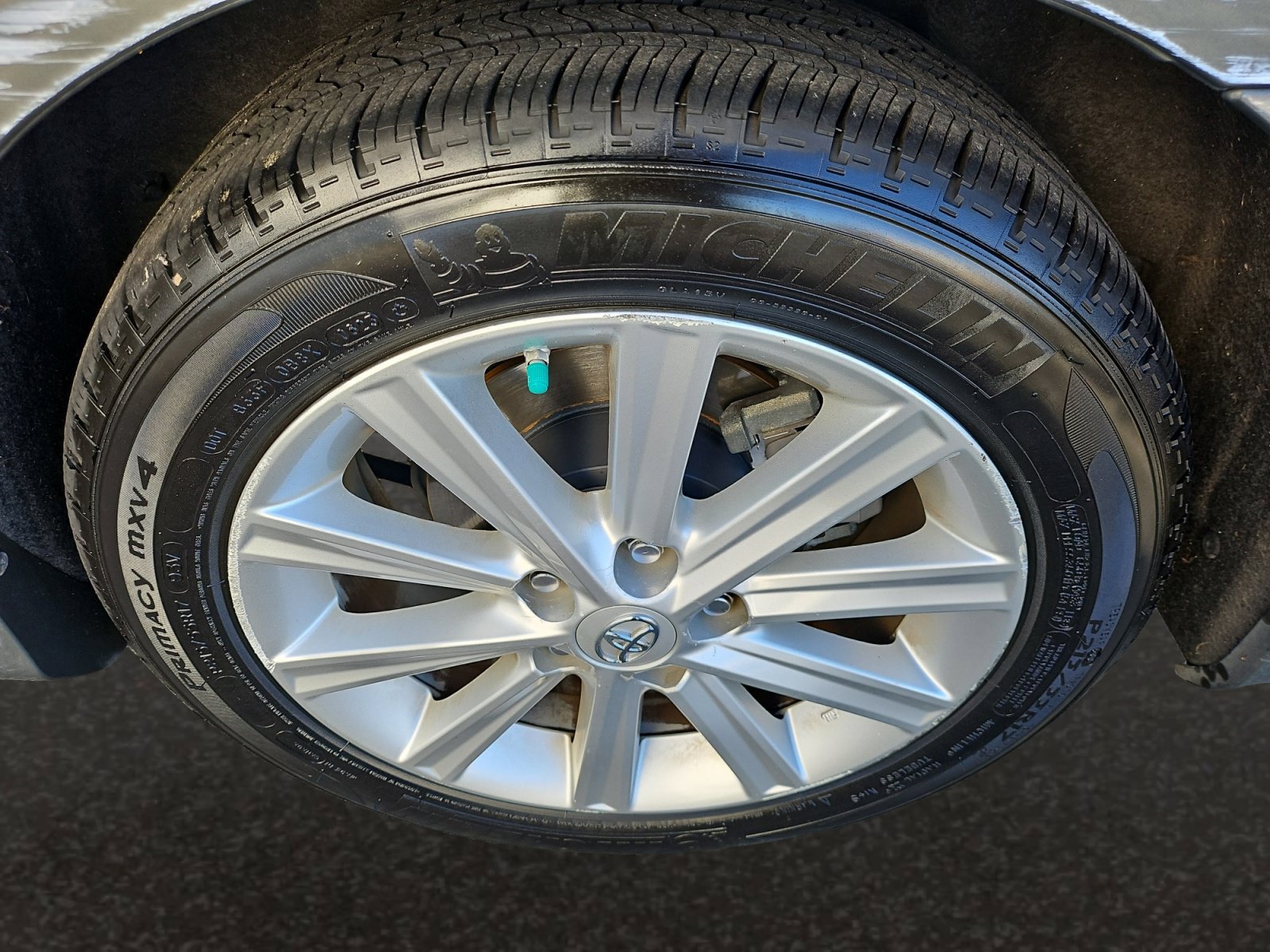 Used 2012 Toyota Camry XLE w/ Leather Pkg FWD image 45