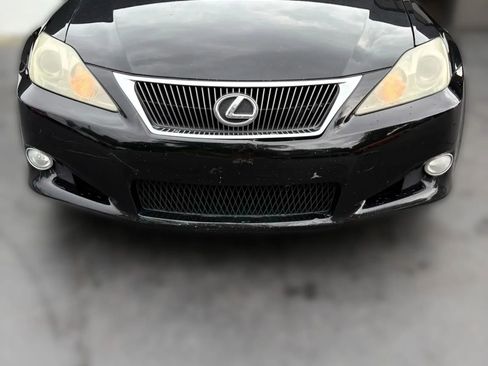 Used 2010 Lexus IS 250C image 8