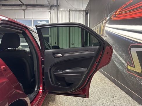 Used 2019 Chrysler 300 Touring w/ Sport Appearance Package image 23