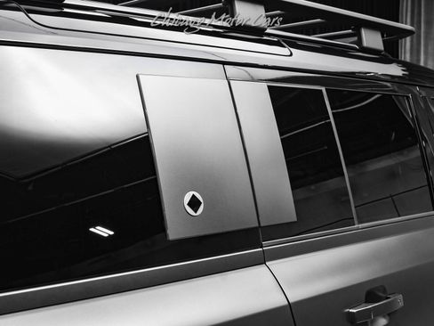 Used 2025 Land Rover Defender 110 AWD/4WD image 48