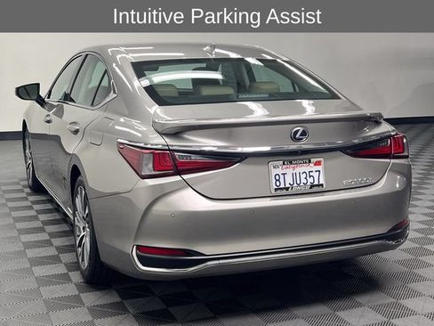 Certified 2021 Lexus ES 300h w/ Premium Package FWD image 7