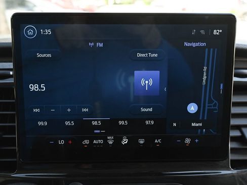 Used 2024 Ford Transit 350 XLT image 30