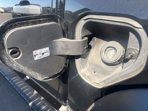 Used 2024 Chevrolet Colorado Trail Boss AWD/4WD image 20