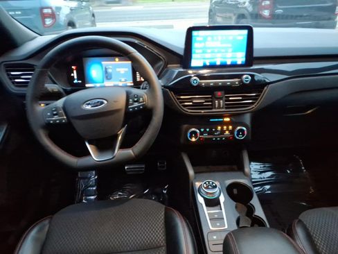 Certified 2024 Ford Escape ST-Line AWD/4WD image 14