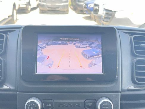 Used 2025 RAM ProMaster 2500 w/ Convenience Group FWD image 18