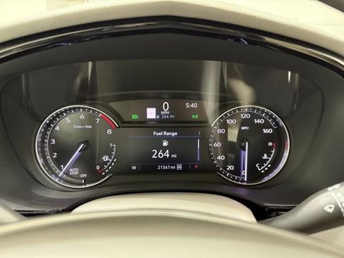 Used 2025 Cadillac XT5 Premium Luxury image 14