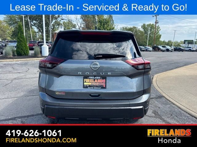 Used 2025 Nissan Rogue S FWD image 4