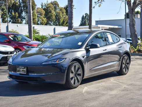 Used 2025 Tesla Model 3 Long Range image 3