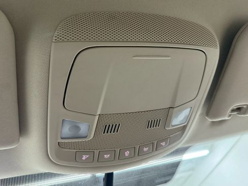 Used 2019 Lincoln MKC Premiere image 33