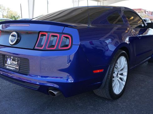 Used 2014 Ford Mustang GT RWD image 3