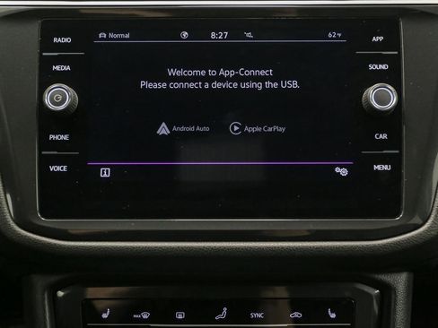 Certified 2024 Volkswagen Tiguan SE R-Line AWD/4WD image 34